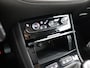 Opel Grandland X 1.2 Turbo Business Elegance Apple Carplay/Android Auto, Cruise control, Parkeersensor voor/achter, Rijstrooksensor, dodehoekdetectie Een stijlvolle en comfortabele SUV die luxe en ruimte uitstekend combineert. Het moderne design geeft de auto een elegante uitstraling, met een ruim interieur.