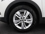 Opel Grandland X 1.2 Turbo Business Elegance Apple Carplay/Android Auto, Cruise control, Parkeersensor voor/achter, Rijstrooksensor, dodehoekdetectie Een stijlvolle en comfortabele SUV die luxe en ruimte uitstekend combineert. Het moderne design geeft de auto een elegante uitstraling, met een ruim interieur.