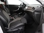 Opel Grandland X 1.2 Turbo Business Elegance Apple Carplay/Android Auto, Cruise control, Parkeersensor voor/achter, Rijstrooksensor, dodehoekdetectie Een stijlvolle en comfortabele SUV die luxe en ruimte uitstekend combineert. Het moderne design geeft de auto een elegante uitstraling, met een ruim interieur.