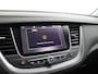 Opel Grandland X 1.2 Turbo Business Elegance Apple Carplay/Android Auto, Cruise control, Parkeersensor voor/achter, Rijstrooksensor, dodehoekdetectie Een stijlvolle en comfortabele SUV die luxe en ruimte uitstekend combineert. Het moderne design geeft de auto een elegante uitstraling, met een ruim interieur.