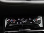 Opel Grandland X 1.2 Turbo Business Elegance Apple Carplay/Android Auto, Cruise control, Parkeersensor voor/achter, Rijstrooksensor, dodehoekdetectie Een stijlvolle en comfortabele SUV die luxe en ruimte uitstekend combineert. Het moderne design geeft de auto een elegante uitstraling, met een ruim interieur.