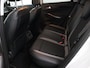 Opel Grandland X 1.2 Turbo Business Elegance Apple Carplay/Android Auto, Cruise control, Parkeersensor voor/achter, Rijstrooksensor, dodehoekdetectie Een stijlvolle en comfortabele SUV die luxe en ruimte uitstekend combineert. Het moderne design geeft de auto een elegante uitstraling, met een ruim interieur.