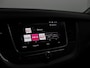Opel Grandland X 1.2 Turbo Business Elegance Apple Carplay/Android Auto, Cruise control, Parkeersensor voor/achter, Rijstrooksensor, dodehoekdetectie Een stijlvolle en comfortabele SUV die luxe en ruimte uitstekend combineert. Het moderne design geeft de auto een elegante uitstraling, met een ruim interieur.