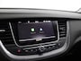 Opel Grandland X 1.2 Turbo Business Elegance Apple Carplay/Android Auto, Cruise control, Parkeersensor voor/achter, Rijstrooksensor, dodehoekdetectie Een stijlvolle en comfortabele SUV die luxe en ruimte uitstekend combineert. Het moderne design geeft de auto een elegante uitstraling, met een ruim interieur.