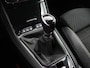 Opel Grandland X 1.2 Turbo Business Elegance Apple Carplay/Android Auto, Cruise control, Parkeersensor voor/achter, Rijstrooksensor, dodehoekdetectie Een stijlvolle en comfortabele SUV die luxe en ruimte uitstekend combineert. Het moderne design geeft de auto een elegante uitstraling, met een ruim interieur.