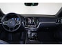 Volvo V60 T6 Recharge AWD Ultimate Dark - IntelliSafe Assist & Surround - 360º Camera - Adaptieve LED koplampen - Verwarmde voorstoelen, stuur & achterbank - Parkeersensoren voor & achter - Elektr. bedienb. voorstoelen met geheugen - Inklapbare trekhaak - 19' LMV