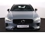 Volvo V60 T6 Recharge AWD Ultimate Dark - IntelliSafe Assist & Surround - 360º Camera - Adaptieve LED koplampen - Verwarmde voorstoelen, stuur & achterbank - Parkeersensoren voor & achter - Elektr. bedienb. voorstoelen met geheugen - Inklapbare trekhaak - 19' LMV