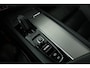 Volvo V60 B3 R-Design | Camera | Stoel & Stuurverwarming | Carplay | Half leder | Full LED | PDC | Memory | Keyless | Navigatie