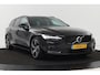 Volvo V60 B3 R-Design | Camera | Stoel & Stuurverwarming | Carplay | Half leder | Full LED | PDC | Memory | Keyless | Navigatie