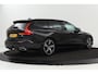 Volvo V60 B3 R-Design | Camera | Stoel & Stuurverwarming | Carplay | Half leder | Full LED | PDC | Memory | Keyless | Navigatie
