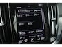 Volvo V60 B3 R-Design | Camera | Stoel & Stuurverwarming | Carplay | Half leder | Full LED | PDC | Memory | Keyless | Navigatie