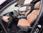 Hyundai Santa Fe 1.6 T-GDI PHEV Premium Sky 7P / Dealer onderhouden / 7 persoons / Accu SoH 100 % / 1.350 kg trekgewicht / Leder / Stoelventilatie / Stuur-, stoel- en achterbankverwarming / Camera 360° / Apple Carplay Android / 19" LM wielen /