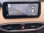 Hyundai Santa Fe 1.6 T-GDI PHEV Premium Sky 7P / Dealer onderhouden / 7 persoons / Accu SoH 100 % / 1.350 kg trekgewicht / Leder / Stoelventilatie / Stuur-, stoel- en achterbankverwarming / Camera 360° / Apple Carplay Android / 19" LM wielen /