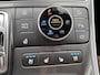 Hyundai Santa Fe 1.6 T-GDI PHEV Premium Sky 7P / Dealer onderhouden / 7 persoons / Accu SoH 100 % / 1.350 kg trekgewicht / Leder / Stoelventilatie / Stuur-, stoel- en achterbankverwarming / Camera 360° / Apple Carplay Android / 19" LM wielen /