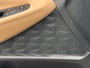 Hyundai Santa Fe 1.6 T-GDI PHEV Premium Sky 7P / Dealer onderhouden / 7 persoons / Accu SoH 100 % / 1.350 kg trekgewicht / Leder / Stoelventilatie / Stuur-, stoel- en achterbankverwarming / Camera 360° / Apple Carplay Android / 19" LM wielen /