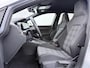 Volkswagen Golf 1.4 eHybrid GTE | Navigatie | Camera | 18" | Black Style | ACC |
