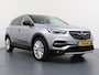 Opel Grandland X 1.6 Turbo Hybrid4 Ultimate / Navigatie / 360 Camera / LEDER / Stoelverwarmd / Stoelverkoeling / Elektr. Koffer / Parkeersensoren / Keyless /