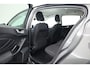 Ford Focus 1.0 EcoBoost Hybrid Titanium Style | Rijklaar! | Cruise Control | Camera | Stoel- Stuurverw. | Apple CarPlay & Android Auto | Navi