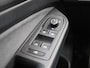 Volkswagen Golf 1.5 eTSI Aut. R-Line | Panoramadak | IQ Light | BlackStyle | Winterpakket | HeadUp Display | 18" Velgen |