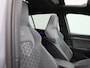 Volkswagen Golf 1.5 eTSI Aut. R-Line | Panoramadak | IQ Light | BlackStyle | Winterpakket | HeadUp Display | 18" Velgen |