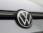 Volkswagen Golf 1.5 eTSI Aut. R-Line | Panoramadak | IQ Light | BlackStyle | Winterpakket | HeadUp Display | 18" Velgen |