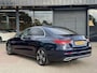 Mercedes-Benz C-klasse 300 e Luxury Line WEG KLAPBARE TREKHAAK | SFEER VERLICHTING | 360 GRADEN CAMERA |  ELEKTRISCH VERSTELBARE STOELEN | STOELVERWARMING | STUURVERWARMING | STOELKOELING | PANORAMADAK | NAVIGATIE | LED | DODEHOEK DETECTIE | APPLE CARPLAY / ANDROID AUTO | ADAPTIEVE CRUISECONTROL |