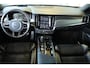 Volvo V90 2.0 B4 R-Design | Semi Electrische Wegklapbare Trekhaak | Head-Up Display | 360° Parkeercamera | Parkeersensoren voor + achter | BLIS | Parkeerverwarming | Harman Kardon Premium Audio | Stoelverwarming | Stuurwielverwarming | 20'' Lichtmetalen velgen |