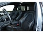 Volvo V90 2.0 B4 R-Design | Semi Electrische Wegklapbare Trekhaak | Head-Up Display | 360° Parkeercamera | Parkeersensoren voor + achter | BLIS | Parkeerverwarming | Harman Kardon Premium Audio | Stoelverwarming | Stuurwielverwarming | 20'' Lichtmetalen velgen |