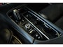 Volvo V90 2.0 B4 R-Design | Semi Electrische Wegklapbare Trekhaak | Head-Up Display | 360° Parkeercamera | Parkeersensoren voor + achter | BLIS | Parkeerverwarming | Harman Kardon Premium Audio | Stoelverwarming | Stuurwielverwarming | 20'' Lichtmetalen velgen |