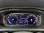 Volkswagen T-Roc 1.5 TSI R-Line black style DSG Panoramadak Carplay 19" velgen