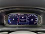 Volkswagen T-Roc 1.5 TSI R-Line black style DSG Panoramadak Carplay 19" velgen