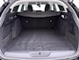 Peugeot 308 SW Active Pack Business 130pk Automaat | Navigatie via draadloze Apple Carplay / Android Auto | Climate Control | Cruise Control | Led koplampen | Parkeersensoren | Keyless start | Bluetooth | Digitaal instrumentenpaneel | Automatisch dimlicht | Regensensor | Elektrisch inklapbare spiegels | All seasonbanden | Trekhaak | 16" lichtmetalen velgen |