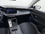 Peugeot 308 SW Active Pack Business 130pk Automaat | Navigatie via draadloze Apple Carplay / Android Auto | Climate Control | Cruise Control | Led koplampen | Parkeersensoren | Keyless start | Bluetooth | Digitaal instrumentenpaneel | Automatisch dimlicht | Regensensor | Elektrisch inklapbare spiegels | All seasonbanden | Trekhaak | 16" lichtmetalen velgen |