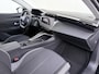 Peugeot 308 SW Active Pack Business 130pk Automaat | Navigatie via draadloze Apple Carplay / Android Auto | Climate Control | Cruise Control | Led koplampen | Parkeersensoren | Keyless start | Bluetooth | Digitaal instrumentenpaneel | Automatisch dimlicht | Regensensor | Elektrisch inklapbare spiegels | All seasonbanden | Trekhaak | 16" lichtmetalen velgen |