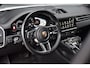 Porsche Cayenne Coupé 3.0 E-Hybrid Platinum Edition SportDesign *Krijt* | Sportuitlaat | ACC | Trekhaak | Ventilatie | Achterasbesturing | Bose | Head-Up | 22'' Wielen |