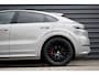 Porsche Cayenne Coupé 3.0 E-Hybrid Platinum Edition SportDesign *Krijt* | Sportuitlaat | ACC | Trekhaak | Ventilatie | Achterasbesturing | Bose | Head-Up | 22'' Wielen |