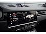 Porsche Cayenne Coupé 3.0 E-Hybrid Platinum Edition SportDesign *Krijt* | Sportuitlaat | ACC | Trekhaak | Ventilatie | Achterasbesturing | Bose | Head-Up | 22'' Wielen |