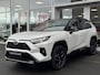 Toyota RAV4 2.5 Hybrid AWD GR SPORT Blind spot | 360° camera | Stoelgeheugen | Digitale binnenspiegel | Stoel/stuurwielverwarming | Keyless | Navigatie Apple CarPlay/Android Auto |
