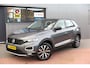 Volkswagen T-Roc 1.0 TSI 85kw 116pk Style Led, Virtual Cockpit, LMV, Camera , Trekhaak afneembaar, DAB+ ,Navigatie via Carplay, PDC etc.
