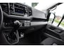 Volkswagen Crafter 35 2.0 TDI L3H3 PB Edition Adaptieve Cruise, Camera, LED, Carplay, Trekhaak, Automaat, 140pk, Sensoren, Multimedia, Uniek!