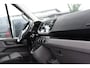 Volkswagen Crafter 35 2.0 TDI L3H3 PB Edition Adaptieve Cruise, Camera, LED, Carplay, Trekhaak, Automaat, 140pk, Sensoren, Multimedia, Uniek!