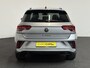 Volkswagen T-Roc 1.5 eTsi R-Line Automaat Climate control Adaptieve cruise control Panoramadak LED Navigatie Achteruitrijcamera Parkeersensoren Apple Carplay/ Android Auto Radio