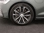 Volvo V60 T8 PLUG-IN HYRBID PLUS DARK 360GR CAM SCHUIFDAK TREKHAAK HEAD-UP DISPLAY