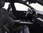 Volvo XC60 B4 R-Design | Panoramadak | Trekhaak | Carplay |