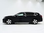 Volkswagen Passat Variant 1.5 eHybrid 204PK | Leder/Alcantara | Massage | Stoelkoeling | Trekhaak | HUD | 360 | Keyless