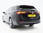 Volkswagen Passat Variant 1.5 eHybrid 204PK | Leder/Alcantara | Massage | Stoelkoeling | Trekhaak | HUD | 360 | Keyless