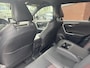 Toyota RAV4 2.5 Plug-in Hybrid AWD Dynamic TREKHAAK 1650KG TREKGEW EL-ACHTERKLEP 18'' LM-VELGEN CAMERA PARK-SENSOREN CLIMA APPLE/ANDROID