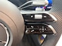 Mercedes-Benz CLA Shooting Brake 200 Business Solution AMG 58 kWh | Premium Pakket | Winterpakket | Nightpakket | Trekhaak | MBUX Augmented Reality navigatie | Smartphone integratie | Vast panoramadak | Massagefunctie | Warmtewerend, donkergetint glas |
