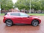 INFINITI Q30 1.6t Premium Tech AUTOMAAT PLAAT VAN EEN AUTO.... 156PK.....