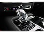 Volvo V60 T6 Plug-in hybrid AWD Plus Dark | Trekhaak | 360 graden camera | Verwarmbare voorstoelen en achterbank | Premium audio by Harman Kardon | Apple carplay/Android auto